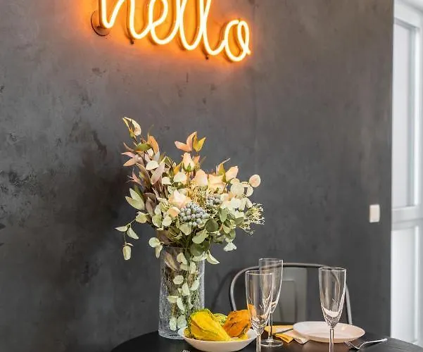 Апартаменты Loft Style Opienskiego Close To The Zurawiniec Nature Reserve By Renters *