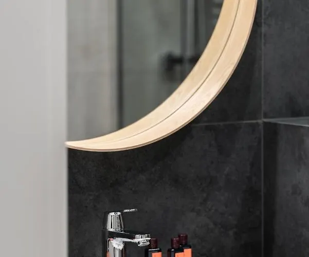 Апартаменты Loft Style Opienskiego Close To The Zurawiniec Nature Reserve By Renters