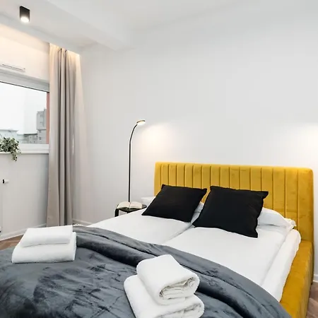 Loft Style Apartment Opienskiego Close To The Zurawiniec Nature Reserve By Noclegi Renters * Poznan