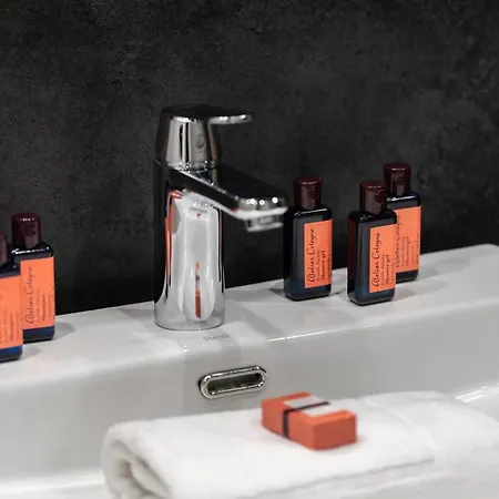 Loft Style Opienskiego Close To The Zurawiniec Nature Reserve By Renters شقة بوزنان