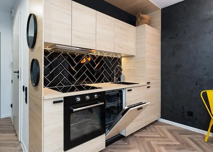 Loft Style Opienskiego Close To The Zurawiniec Nature Reserve By Renters *